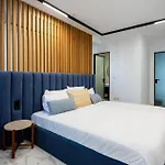 Coastal Elegance Steps From The Sea By Buena Vista