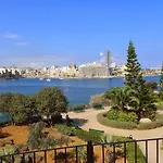 Coastal Elegance Steps From The Sea By Buena Vista * Sliema
