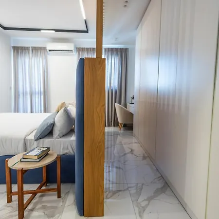 Coastal Elegance Steps From The Sea Апартаменты Слима