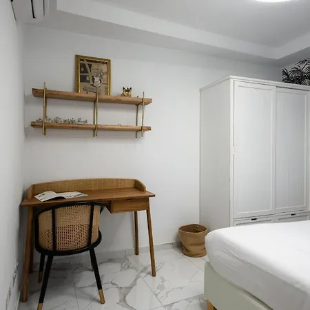 Coastal Elegance Steps From The Sea