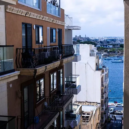 Coastal Elegance Steps From The Sea Апартаменты