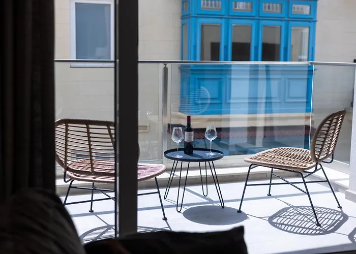 公寓 Coastal Elegance Steps From The Sea 斯利马