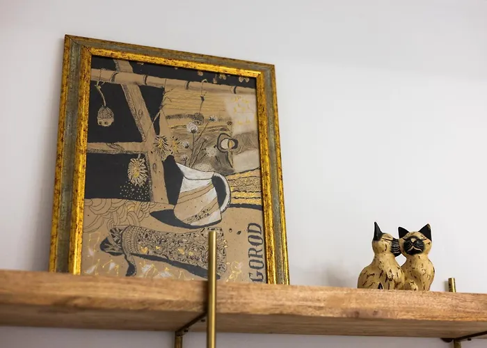 公寓 Coastal Elegance Steps From The Sea *