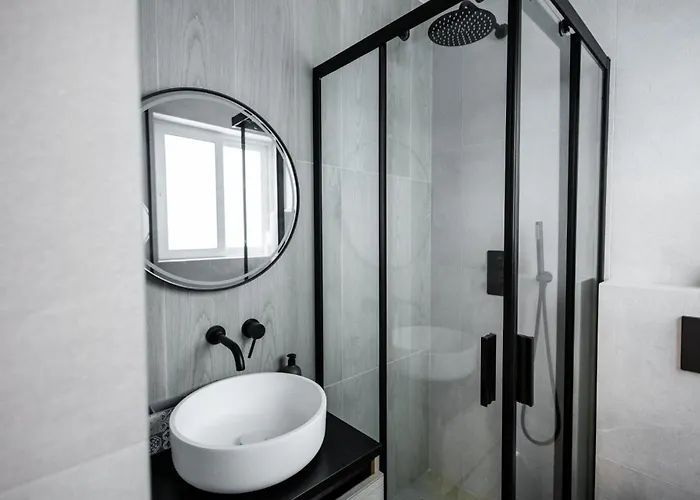 Coastal Elegance Steps From The Sea *