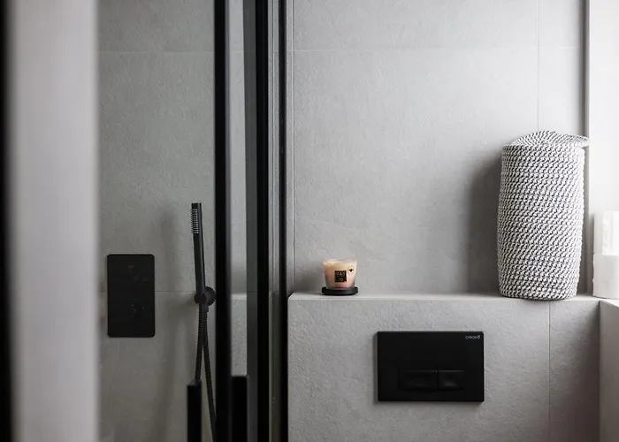 Coastal Elegance Steps From The Sea * 斯利马