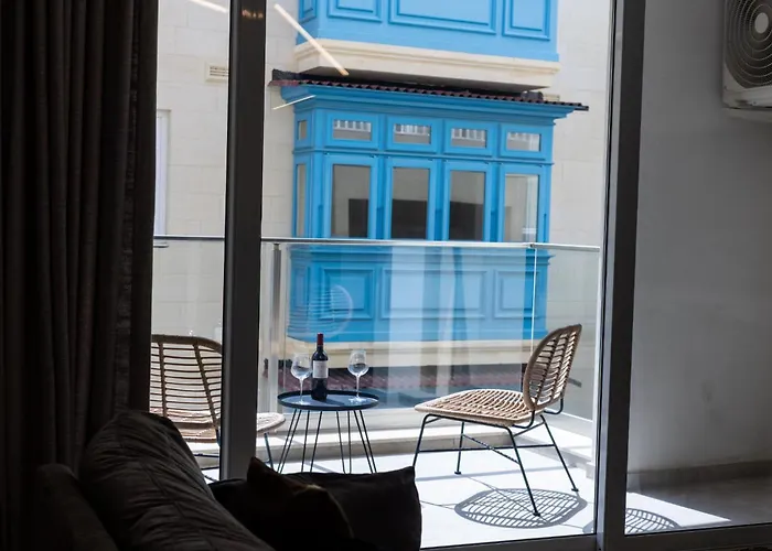 Coastal Elegance Steps From The Sea * 斯利马