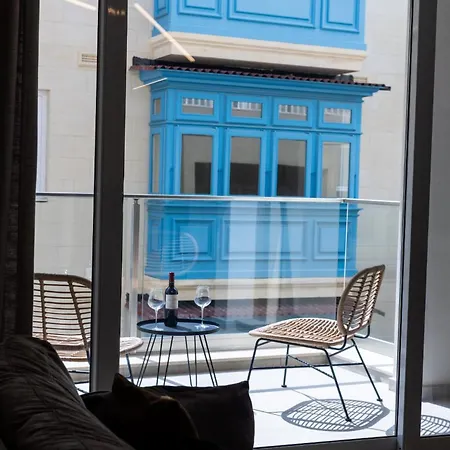 Coastal Elegance Steps From The Sea * Sliema