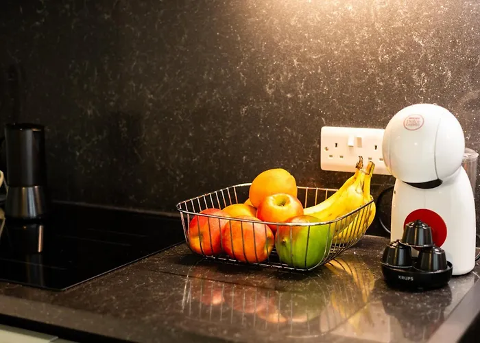 Апартаменты Coastal Elegance Steps From The Sea *