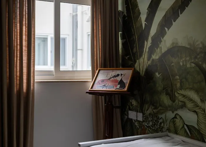 Апартаменты Coastal Elegance Steps From The Sea *