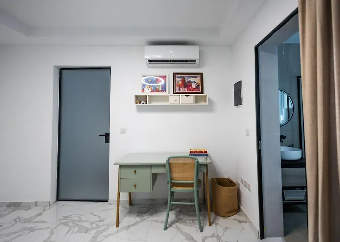 Coastal Elegance Steps From The Sea * Слима